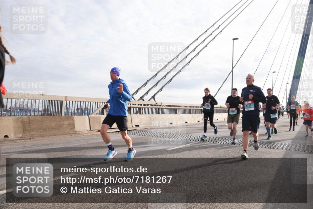 03.10.2024 - Köhlbrandbrückenlauf Matties Gatica Varas http://msf.ph/oto/7181267 03.10.2024 09:24:45 Position 2 1455, 1661, 1730 meine-sportfotos.de