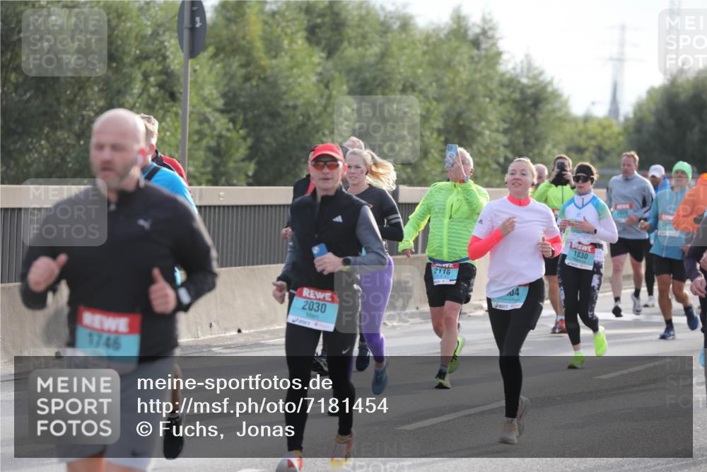 03.10.2024 - Köhlbrandbrückenlauf Fuchs,  Jonas http://msf.ph/oto/7181454 03.10.2024 09:17:16 Position 3 1746, 2030, 2116, 04, 1830 meine-sportfotos.de