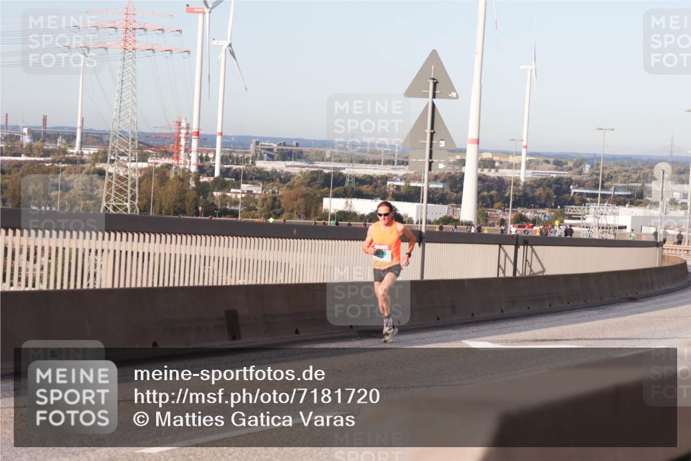 03.10.2024 - Köhlbrandbrückenlauf Matties Gatica Varas http://msf.ph/oto/7181720 03.10.2024 09:24:54 Position 2  meine-sportfotos.de