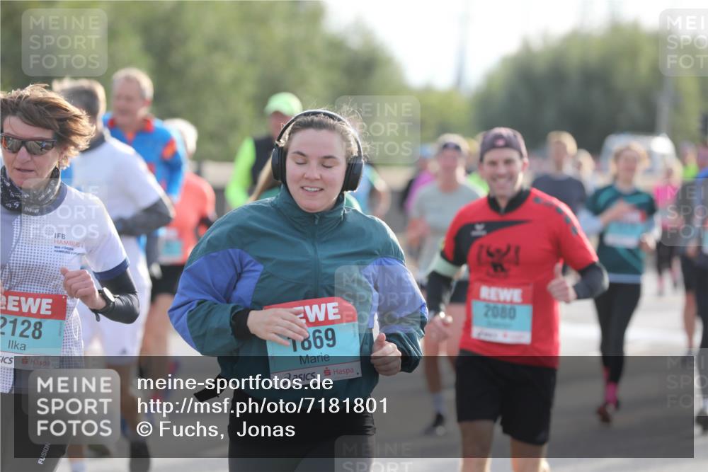 03.10.2024 - Köhlbrandbrückenlauf Fuchs,  Jonas http://msf.ph/oto/7181801 03.10.2024 09:17:22 Position 3 2128, 1869, 2080 meine-sportfotos.de
