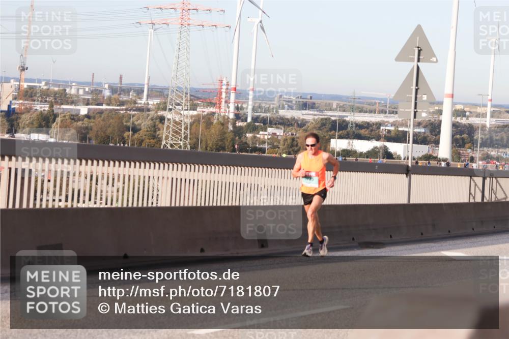 03.10.2024 - Köhlbrandbrückenlauf Matties Gatica Varas http://msf.ph/oto/7181807 03.10.2024 09:24:55 Position 2  meine-sportfotos.de