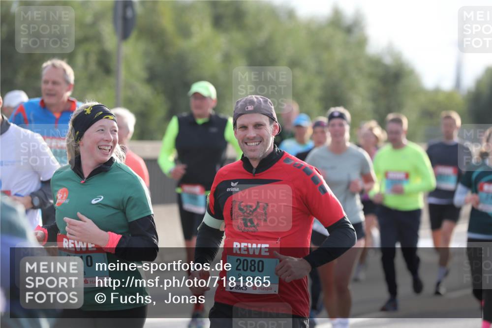 03.10.2024 - Köhlbrandbrückenlauf Fuchs,  Jonas http://msf.ph/oto/7181865 03.10.2024 09:17:23 Position 3 2110, 2080 meine-sportfotos.de