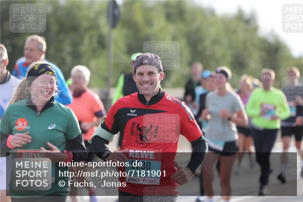 03.10.2024 - Köhlbrandbrückenlauf Fuchs,  Jonas http://msf.ph/oto/7181901 03.10.2024 09:17:23 Position 3 2110, 2080 meine-sportfotos.de