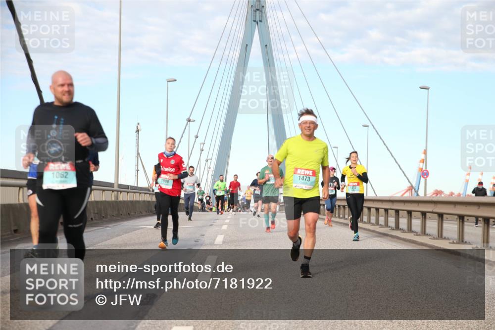 03.10.2024 - Köhlbrandbrückenlauf Jannik Wohlers http://msf.ph/oto/7181922 03.10.2024 09:43:47 Position 2 1473, 1717, 1062, 1908 meine-sportfotos.de