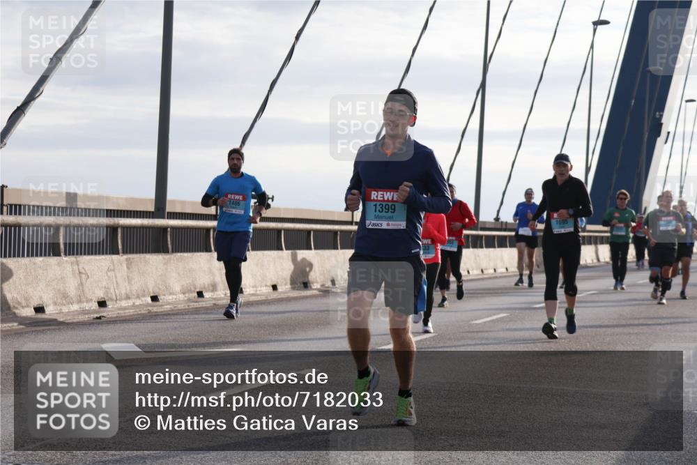 03.10.2024 - Köhlbrandbrückenlauf Matties Gatica Varas http://msf.ph/oto/7182033 03.10.2024 09:24:59 Position 2 1486, 1399, 1695, 133 meine-sportfotos.de