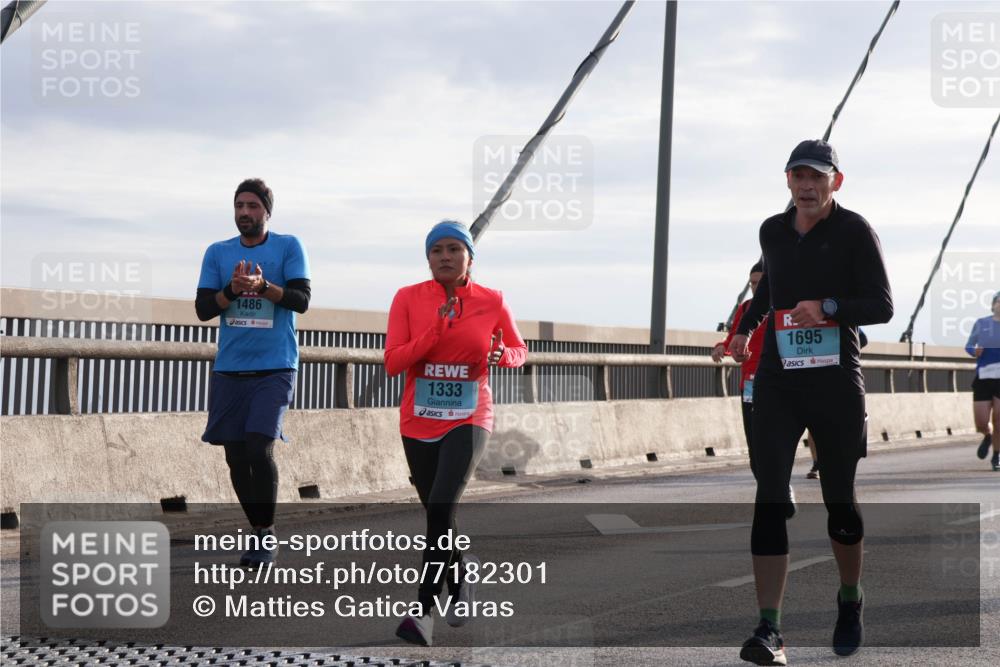 03.10.2024 - Köhlbrandbrückenlauf Matties Gatica Varas http://msf.ph/oto/7182301 03.10.2024 09:25:02 Position 2 1486, 1333, 1695 meine-sportfotos.de