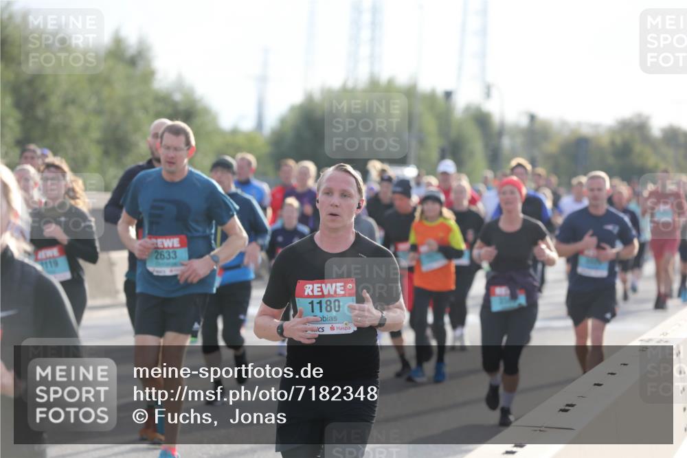 03.10.2024 - Köhlbrandbrückenlauf Fuchs,  Jonas http://msf.ph/oto/7182348 03.10.2024 09:17:31 Position 3 1119, 2633, 1180 meine-sportfotos.de