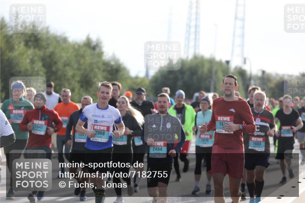 03.10.2024 - Köhlbrandbrückenlauf Fuchs,  Jonas http://msf.ph/oto/7182755 03.10.2024 09:17:40 Position 3 2289, 1945, 1841, 2068, 2494, 167, 2876, 1603 meine-sportfotos.de