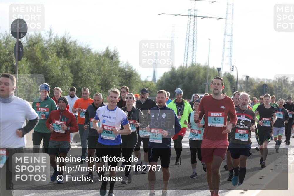 03.10.2024 - Köhlbrandbrückenlauf Fuchs,  Jonas http://msf.ph/oto/7182767 03.10.2024 09:17:40 Position 3 03, 2289, 1945, 128, 33, 2068, 1573, 2494, 2878, 1673, 1603, 2491, 163 meine-sportfotos.de