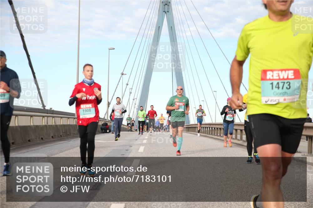 03.10.2024 - Köhlbrandbrückenlauf Jannik Wohlers http://msf.ph/oto/7183101 03.10.2024 09:43:48 Position 2 09, 1908, 53, 1473 meine-sportfotos.de