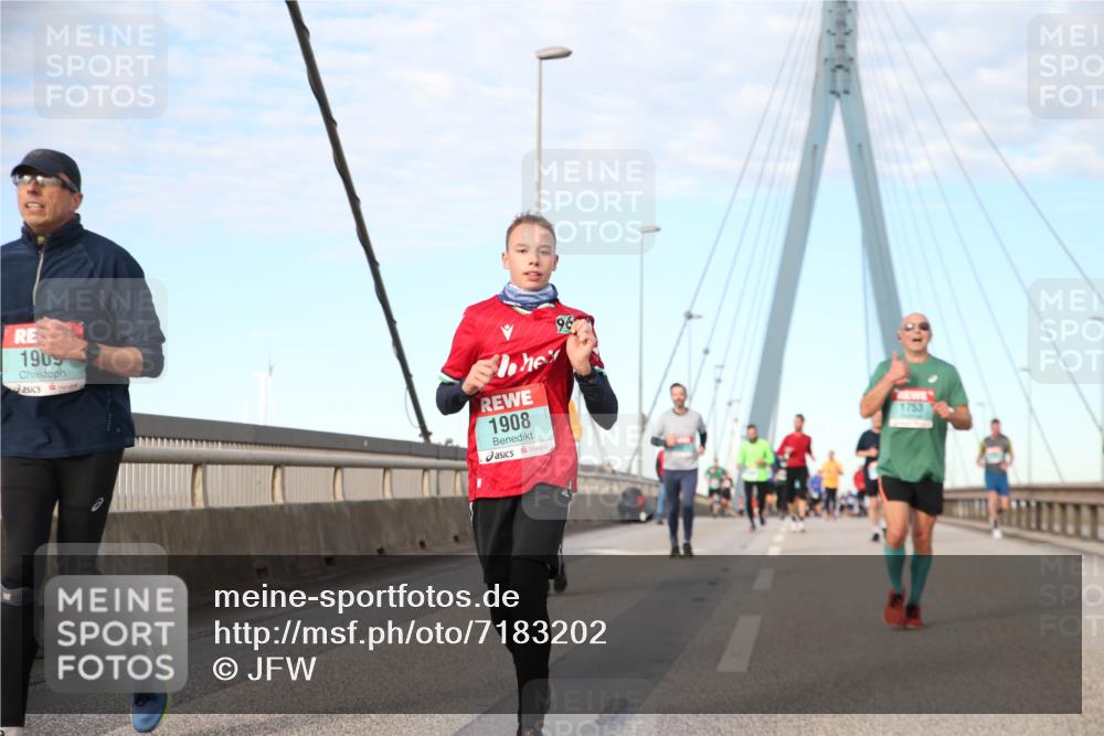 03.10.2024 - Köhlbrandbrückenlauf Jannik Wohlers http://msf.ph/oto/7183202 03.10.2024 09:43:49 Position 2 1909, 1908, 96, 1753 meine-sportfotos.de