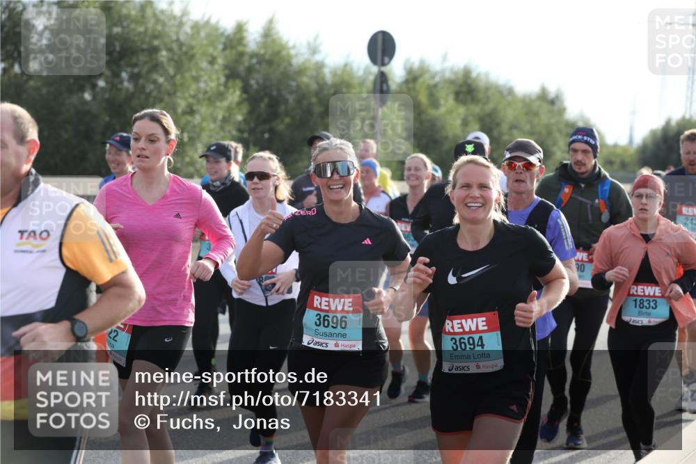 03.10.2024 - Köhlbrandbrückenlauf Fuchs,  Jonas http://msf.ph/oto/7183341 03.10.2024 09:18:02 Position 3 22, 3696, 3694, 90, 1833 meine-sportfotos.de