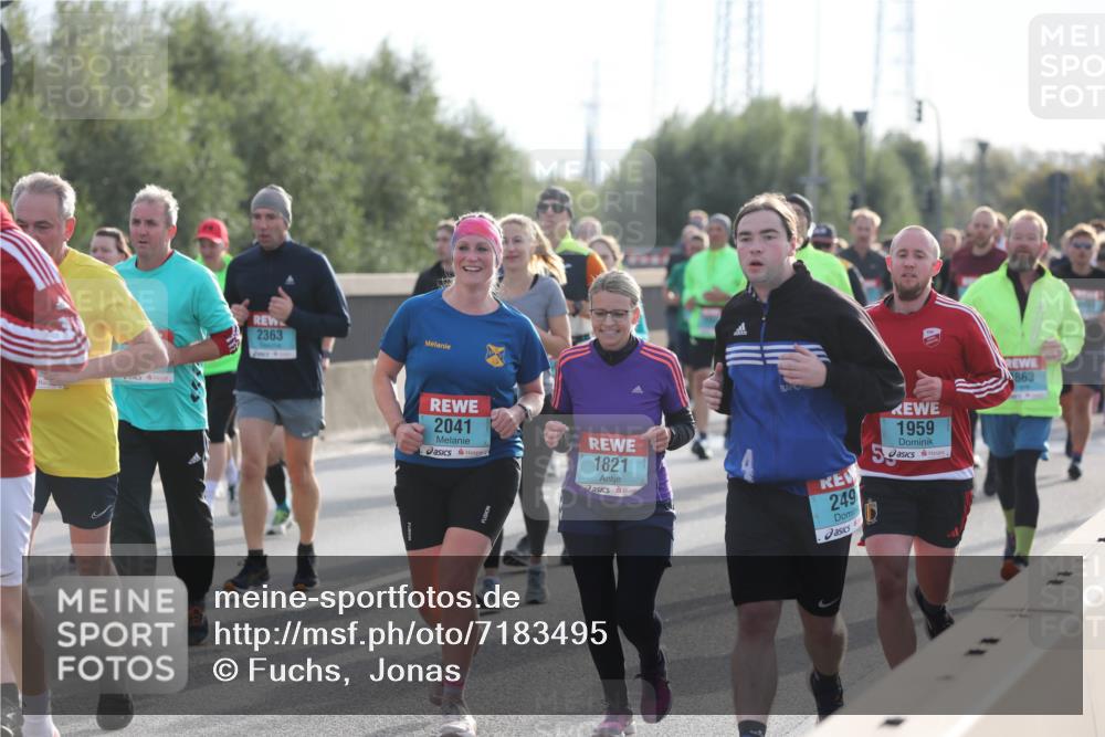 03.10.2024 - Köhlbrandbrückenlauf Fuchs,  Jonas http://msf.ph/oto/7183495 03.10.2024 09:18:10 Position 3 2363, 2041, 1821, 249, 1959, 863 meine-sportfotos.de