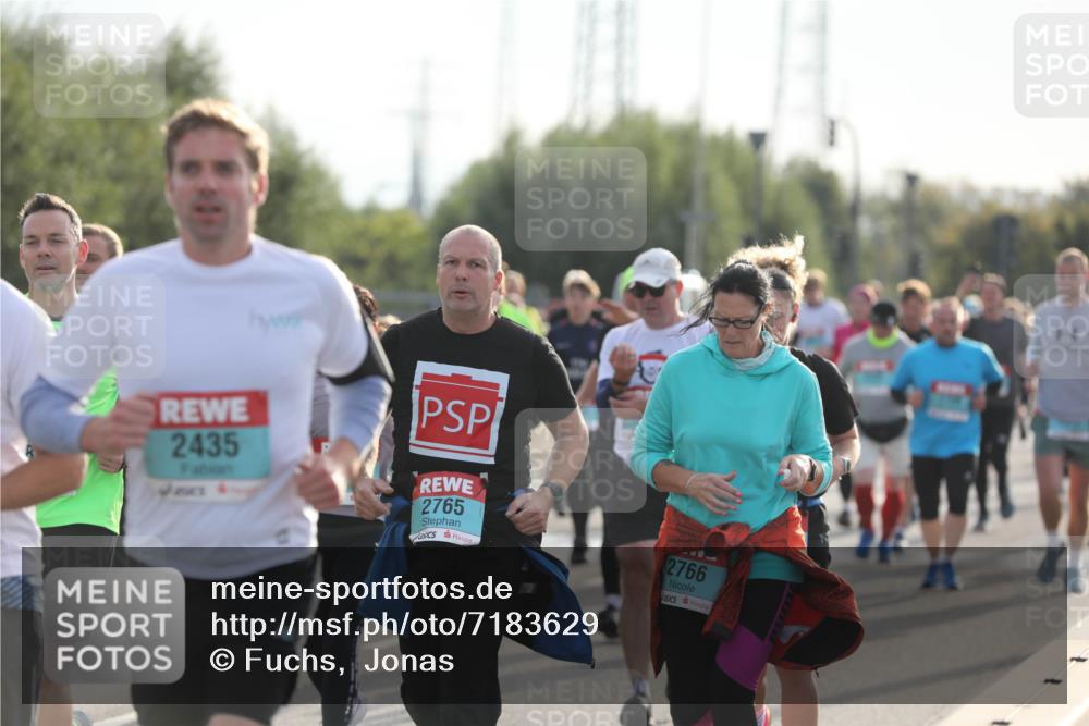 03.10.2024 - Köhlbrandbrückenlauf Fuchs,  Jonas http://msf.ph/oto/7183629 03.10.2024 09:18:19 Position 3 2435, 2042, 2765, 2766 meine-sportfotos.de