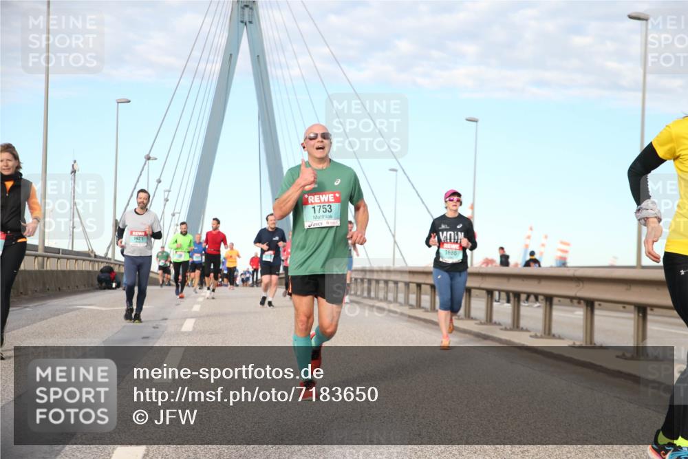 03.10.2024 - Köhlbrandbrückenlauf Jannik Wohlers http://msf.ph/oto/7183650 03.10.2024 09:43:50 Position 2 1921, 1753, 1686 meine-sportfotos.de