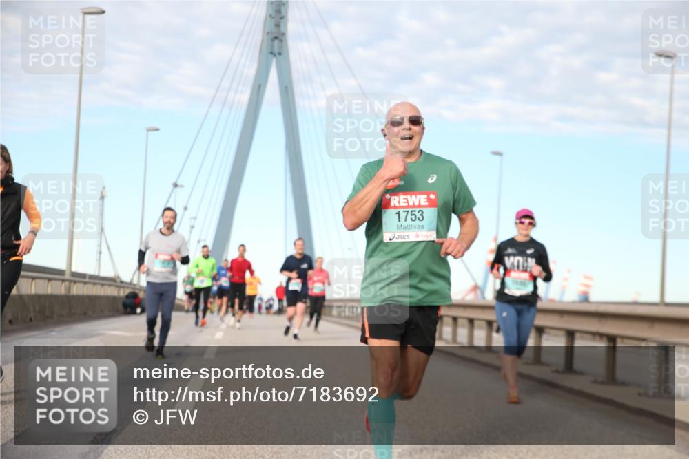 03.10.2024 - Köhlbrandbrückenlauf Jannik Wohlers http://msf.ph/oto/7183692 03.10.2024 09:43:51 Position 2 1753 meine-sportfotos.de