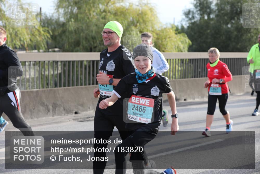 03.10.2024 - Köhlbrandbrückenlauf Fuchs,  Jonas http://msf.ph/oto/7183820 03.10.2024 09:18:26 Position 3 2466 meine-sportfotos.de