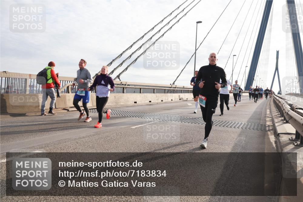 03.10.2024 - Köhlbrandbrückenlauf Matties Gatica Varas http://msf.ph/oto/7183834 03.10.2024 09:25:26 Position 2 1143, 1582 meine-sportfotos.de