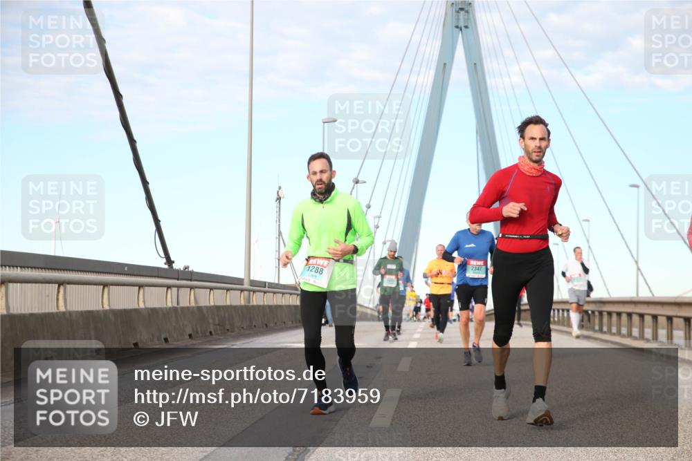 03.10.2024 - Köhlbrandbrückenlauf Jannik Wohlers http://msf.ph/oto/7183959 03.10.2024 09:43:56 Position 2 1288, 2347 meine-sportfotos.de