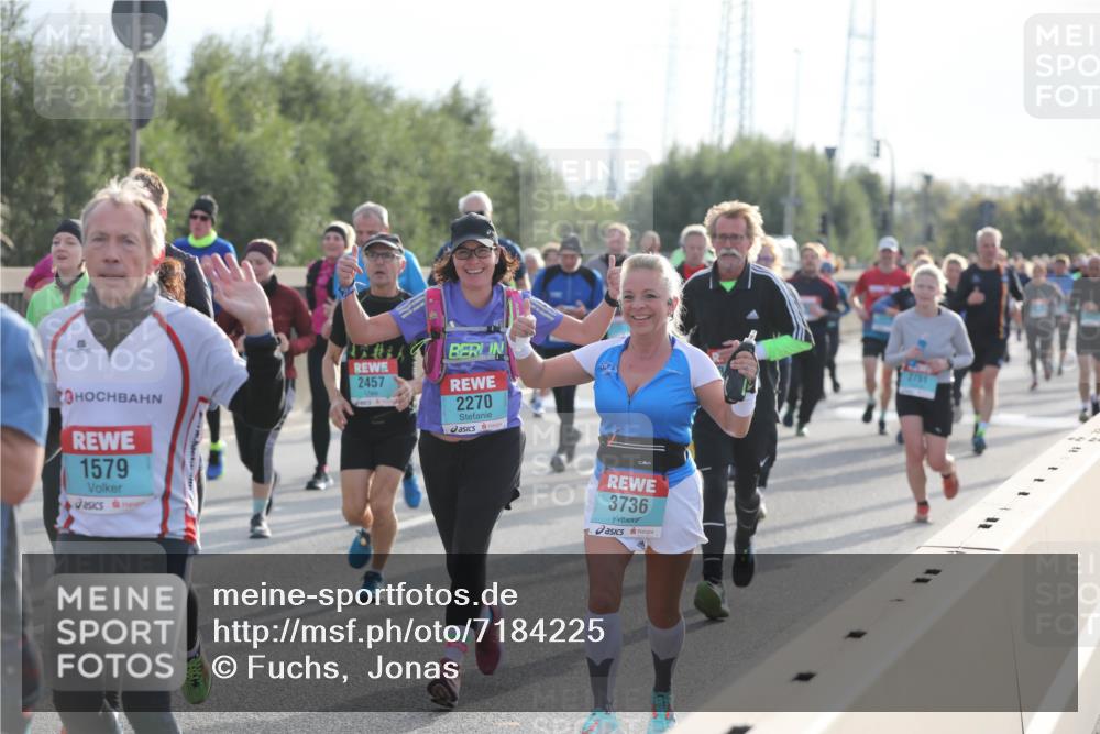 03.10.2024 - Köhlbrandbrückenlauf Fuchs,  Jonas http://msf.ph/oto/7184225 03.10.2024 09:18:43 Position 3 1579, 2457, 2270, 3736 meine-sportfotos.de