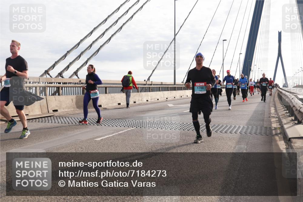 03.10.2024 - Köhlbrandbrückenlauf Matties Gatica Varas http://msf.ph/oto/7184273 03.10.2024 09:25:32 Position 2 1136, 1700 meine-sportfotos.de