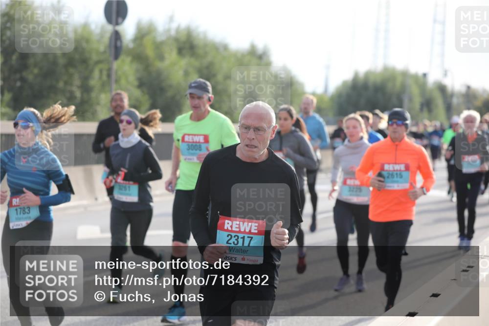 03.10.2024 - Köhlbrandbrückenlauf Fuchs,  Jonas http://msf.ph/oto/7184392 03.10.2024 09:18:52 Position 3 1783, 3261, 3008, 2317, 2615 meine-sportfotos.de