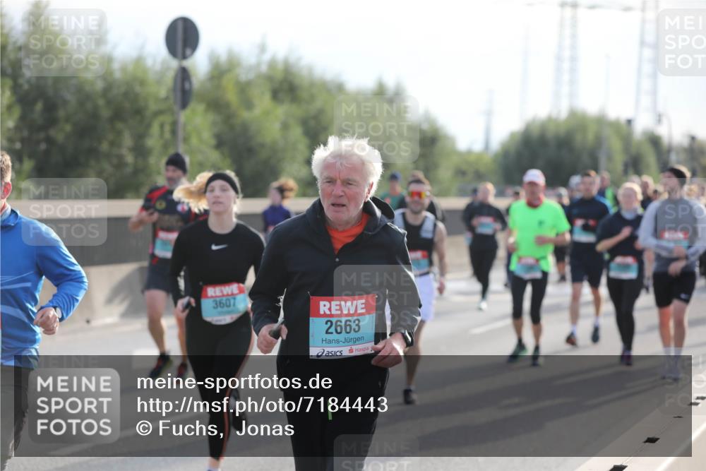 03.10.2024 - Köhlbrandbrückenlauf Fuchs,  Jonas http://msf.ph/oto/7184443 03.10.2024 09:18:57 Position 3 3607, 2663 meine-sportfotos.de