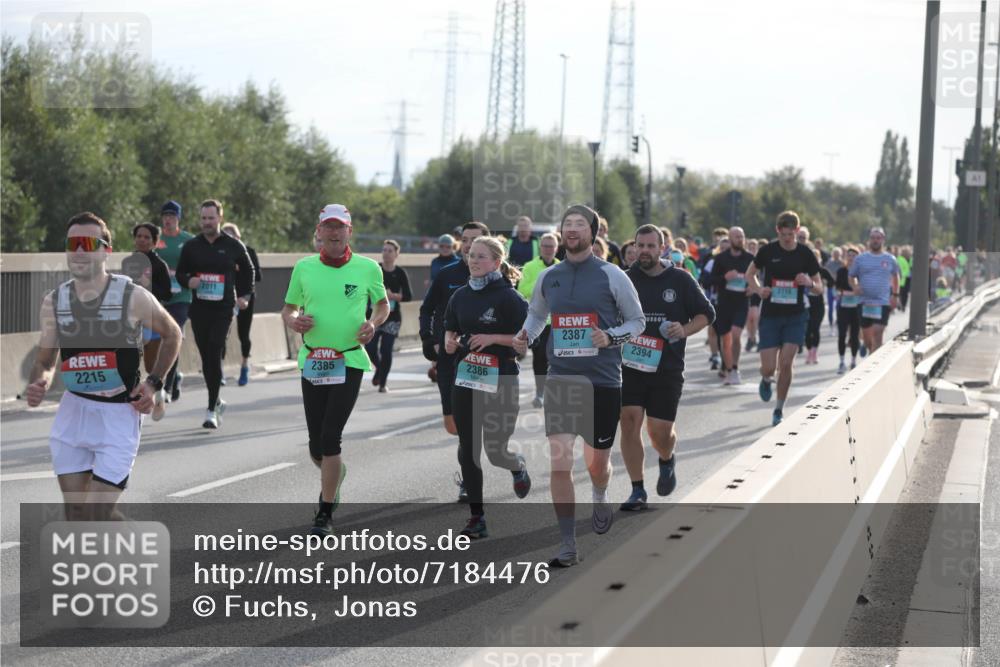 03.10.2024 - Köhlbrandbrückenlauf Fuchs,  Jonas http://msf.ph/oto/7184476 03.10.2024 09:18:58 Position 3 2215, 2011, 2385, 2386, 2387, 2394, 2715 meine-sportfotos.de