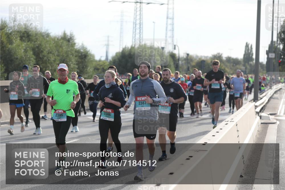 03.10.2024 - Köhlbrandbrückenlauf Fuchs,  Jonas http://msf.ph/oto/7184512 03.10.2024 09:18:58 Position 3 2011, 2797, 2385, 2386, 2387, 2394, 2715 meine-sportfotos.de