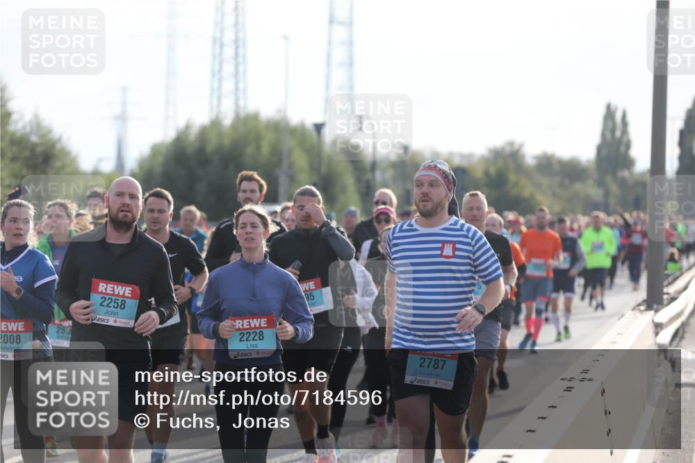 03.10.2024 - Köhlbrandbrückenlauf Fuchs,  Jonas http://msf.ph/oto/7184596 03.10.2024 09:19:06 Position 3 2008, 25, 2258, 2228, 95, 2787 meine-sportfotos.de