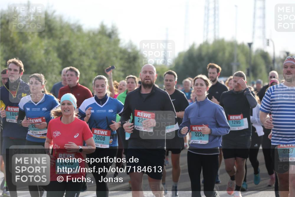 03.10.2024 - Köhlbrandbrückenlauf Fuchs,  Jonas http://msf.ph/oto/7184613 03.10.2024 09:19:06 Position 3 1898, 26, 2008, 22, 2220, 2416, 1295, 2787 meine-sportfotos.de