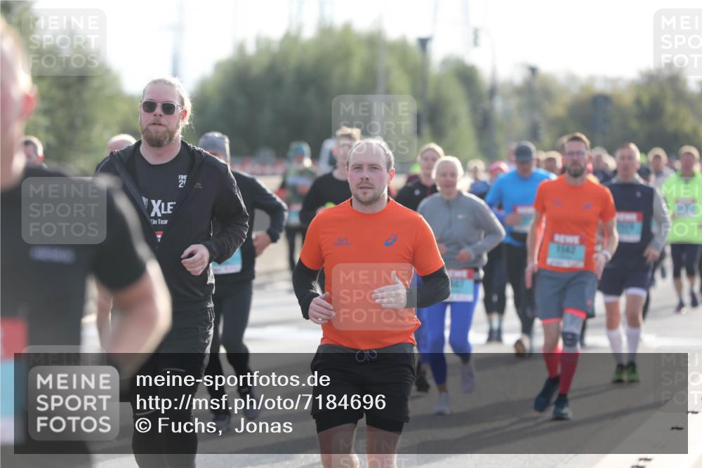 03.10.2024 - Köhlbrandbrückenlauf Fuchs,  Jonas http://msf.ph/oto/7184696 03.10.2024 09:19:10 Position 3 1562 meine-sportfotos.de