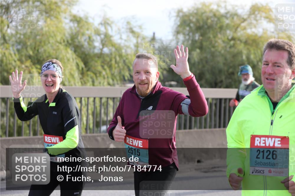 03.10.2024 - Köhlbrandbrückenlauf Fuchs,  Jonas http://msf.ph/oto/7184774 03.10.2024 09:19:24 Position 3 2515, 2126 meine-sportfotos.de