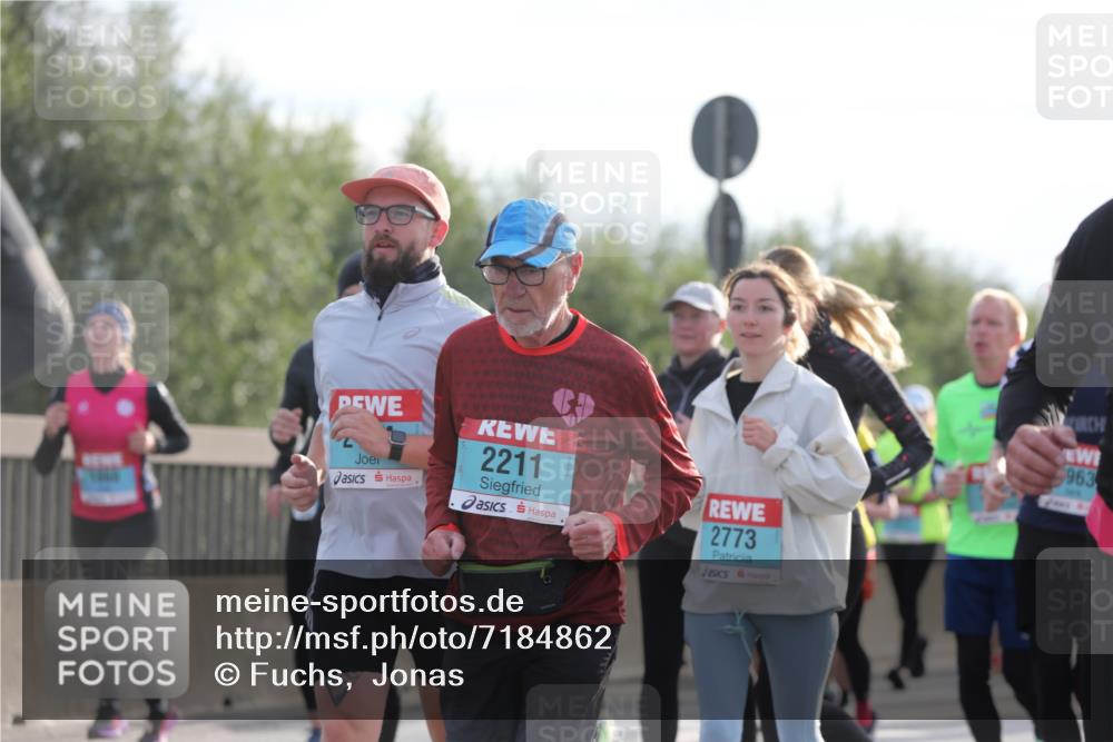 03.10.2024 - Köhlbrandbrückenlauf Fuchs,  Jonas http://msf.ph/oto/7184862 03.10.2024 09:19:37 Position 3 2211, 2773, 963 meine-sportfotos.de