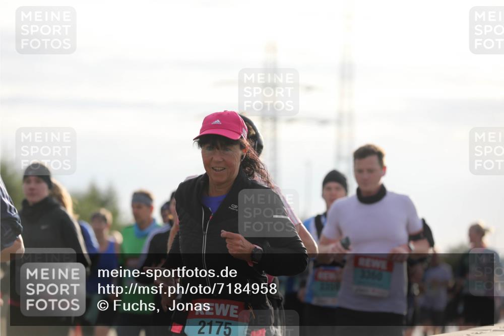 03.10.2024 - Köhlbrandbrückenlauf Fuchs,  Jonas http://msf.ph/oto/7184958 03.10.2024 09:19:47 Position 3 2175, 3360 meine-sportfotos.de