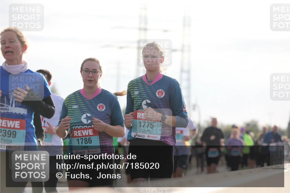 03.10.2024 - Köhlbrandbrückenlauf Fuchs,  Jonas http://msf.ph/oto/7185020 03.10.2024 09:19:52 Position 3 1910, 2399, 1786, 1775 meine-sportfotos.de