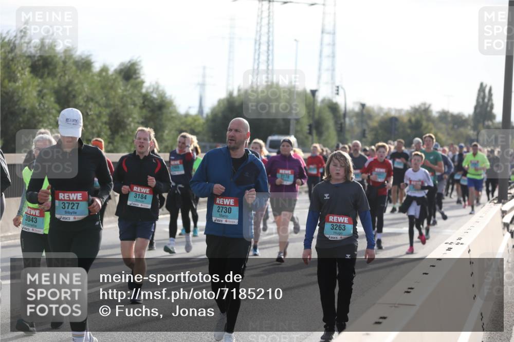 03.10.2024 - Köhlbrandbrückenlauf Fuchs,  Jonas http://msf.ph/oto/7185210 03.10.2024 09:20:05 Position 3 3043, 3727, 2178, 3184, 2730, 3263 meine-sportfotos.de