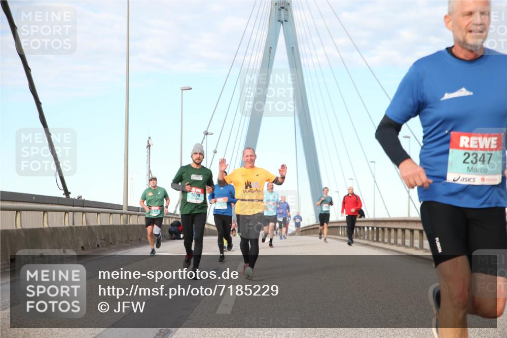 03.10.2024 - Köhlbrandbrückenlauf Jannik Wohlers http://msf.ph/oto/7185229 03.10.2024 09:44:00 Position 2 1497, 1809, 2347 meine-sportfotos.de