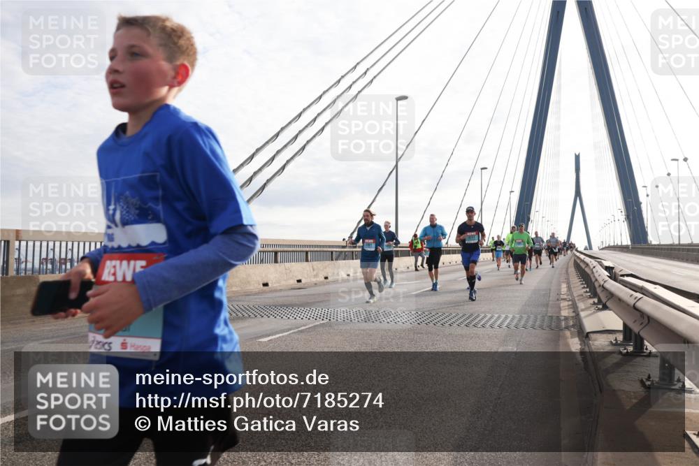 03.10.2024 - Köhlbrandbrückenlauf Matties Gatica Varas http://msf.ph/oto/7185274 03.10.2024 09:25:44 Position 2  meine-sportfotos.de
