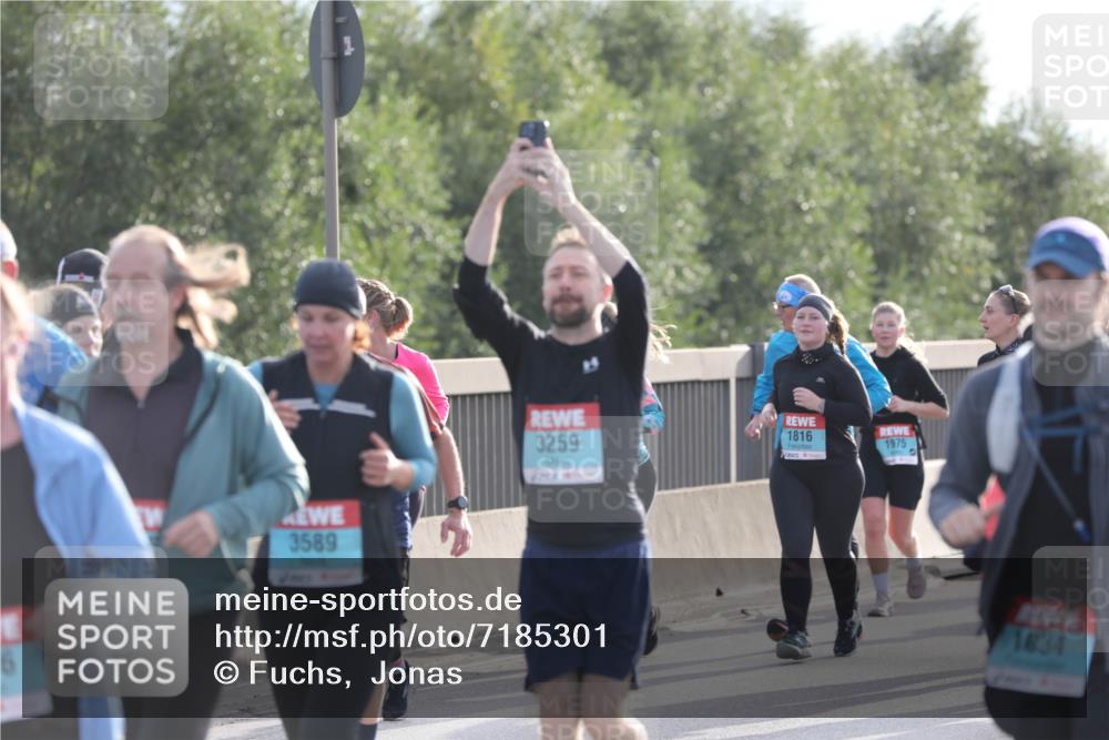 03.10.2024 - Köhlbrandbrückenlauf Fuchs,  Jonas http://msf.ph/oto/7185301 03.10.2024 09:20:21 Position 3 6, 3589, 1816, 3259, 1975, 1034 meine-sportfotos.de