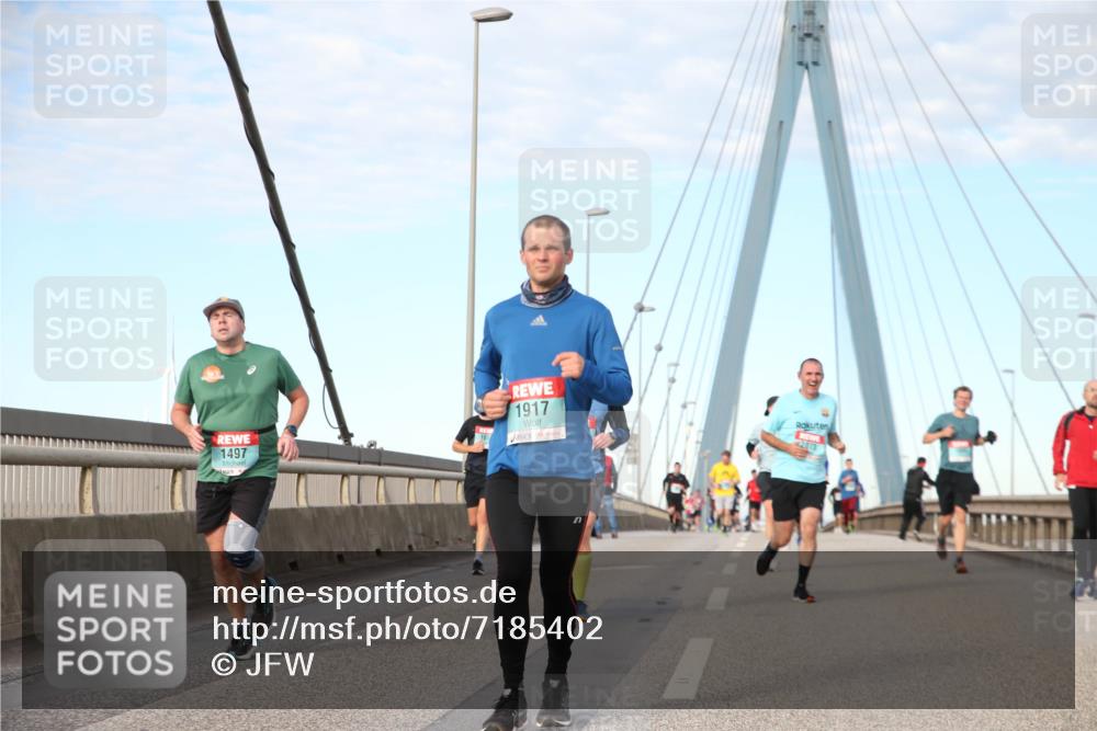 03.10.2024 - Köhlbrandbrückenlauf Jannik Wohlers http://msf.ph/oto/7185402 03.10.2024 09:44:03 Position 2 1497, 1917, 2073 meine-sportfotos.de
