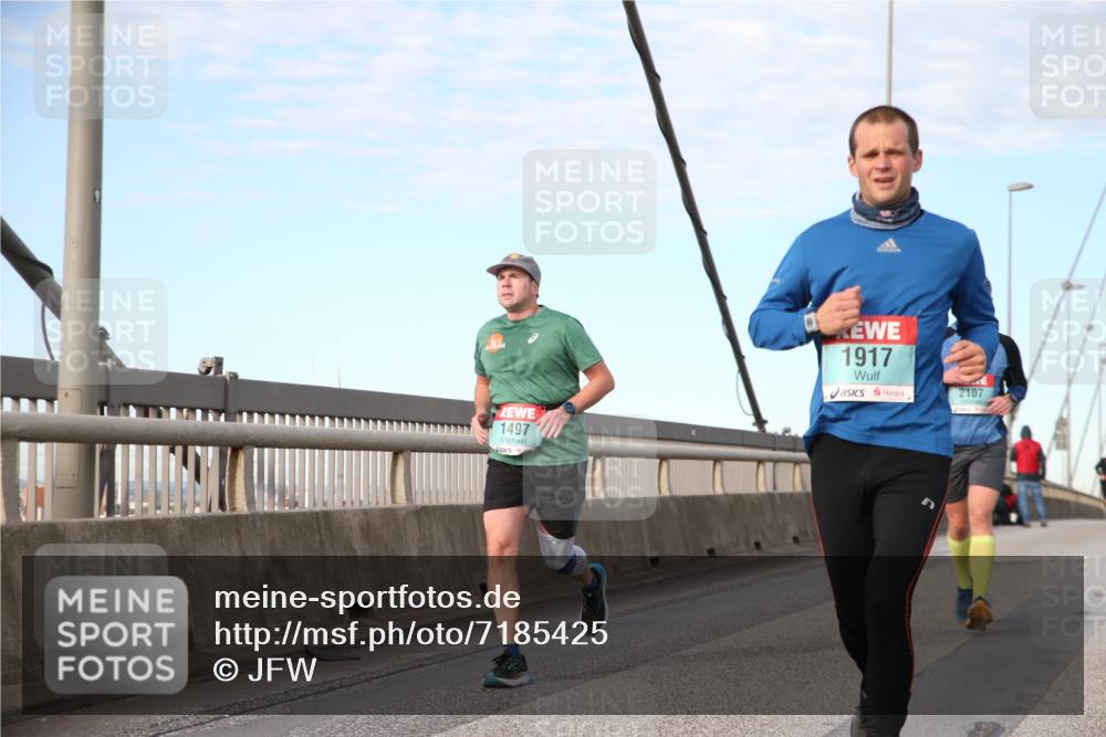 03.10.2024 - Köhlbrandbrückenlauf Jannik Wohlers http://msf.ph/oto/7185425 03.10.2024 09:44:04 Position 2 1917, 1497, 2107 meine-sportfotos.de