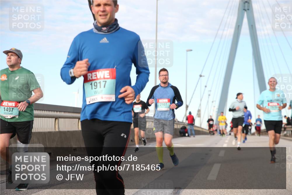 03.10.2024 - Köhlbrandbrückenlauf Jannik Wohlers http://msf.ph/oto/7185465 03.10.2024 09:44:04 Position 2 1497, 1917, 2107, 2073 meine-sportfotos.de