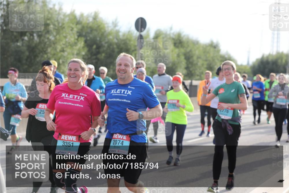 03.10.2024 - Köhlbrandbrückenlauf Fuchs,  Jonas http://msf.ph/oto/7185794 03.10.2024 09:20:34 Position 3 25, 4, 4, 276, 3351, 2074 meine-sportfotos.de