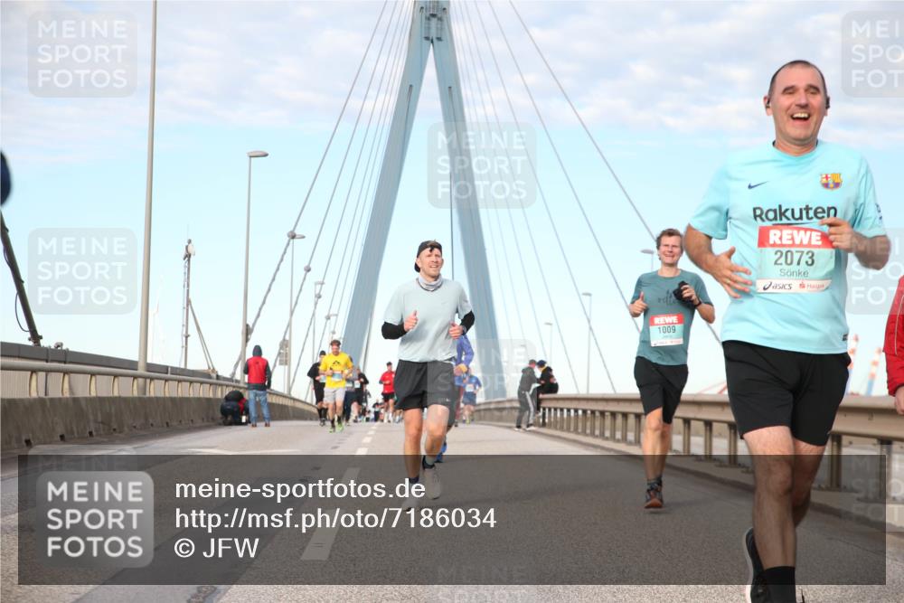 03.10.2024 - Köhlbrandbrückenlauf Jannik Wohlers http://msf.ph/oto/7186034 03.10.2024 09:44:07 Position 2 1009, 2073 meine-sportfotos.de