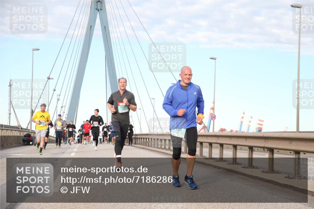 03.10.2024 - Köhlbrandbrückenlauf Jannik Wohlers http://msf.ph/oto/7186286 03.10.2024 09:44:10 Position 2 1127, 180 meine-sportfotos.de