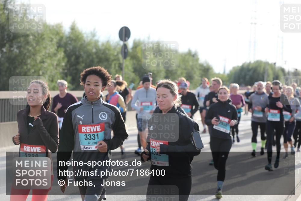 03.10.2024 - Köhlbrandbrückenlauf Fuchs,  Jonas http://msf.ph/oto/7186400 03.10.2024 09:21:01 Position 3 3330, 6, 3331, 333 meine-sportfotos.de