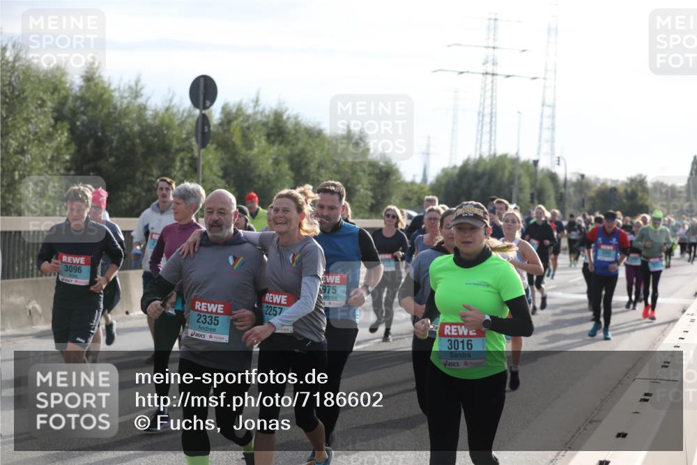 03.10.2024 - Köhlbrandbrückenlauf Fuchs,  Jonas http://msf.ph/oto/7186602 03.10.2024 09:21:04 Position 3 3096, 2335, 975, 2257, 3016, 11111 meine-sportfotos.de