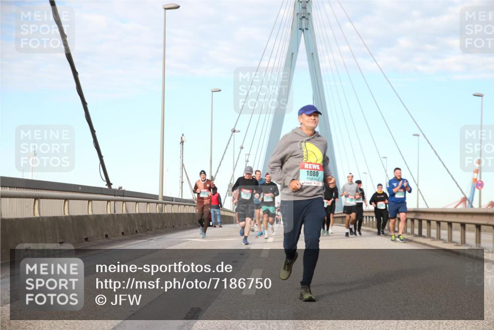03.10.2024 - Köhlbrandbrückenlauf Jannik Wohlers http://msf.ph/oto/7186750 03.10.2024 09:44:18 Position 2 1398, 1080 meine-sportfotos.de