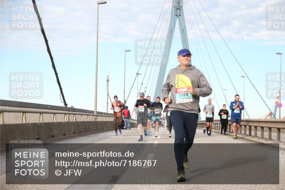 03.10.2024 - Köhlbrandbrückenlauf Jannik Wohlers http://msf.ph/oto/7186767 03.10.2024 09:44:19 Position 2 1398, 1080 meine-sportfotos.de